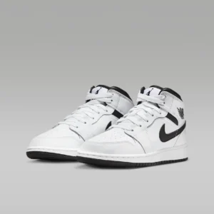 AIR JORDAN 1 MID WHITE BLACK DQ8423-132