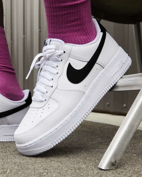 NIKE AIR FORCE 1 '07 WHITE BLACK CT2302-100 - immagine 4